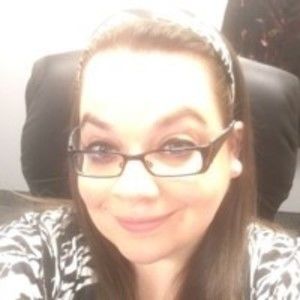 Meet your Posher, Leslie